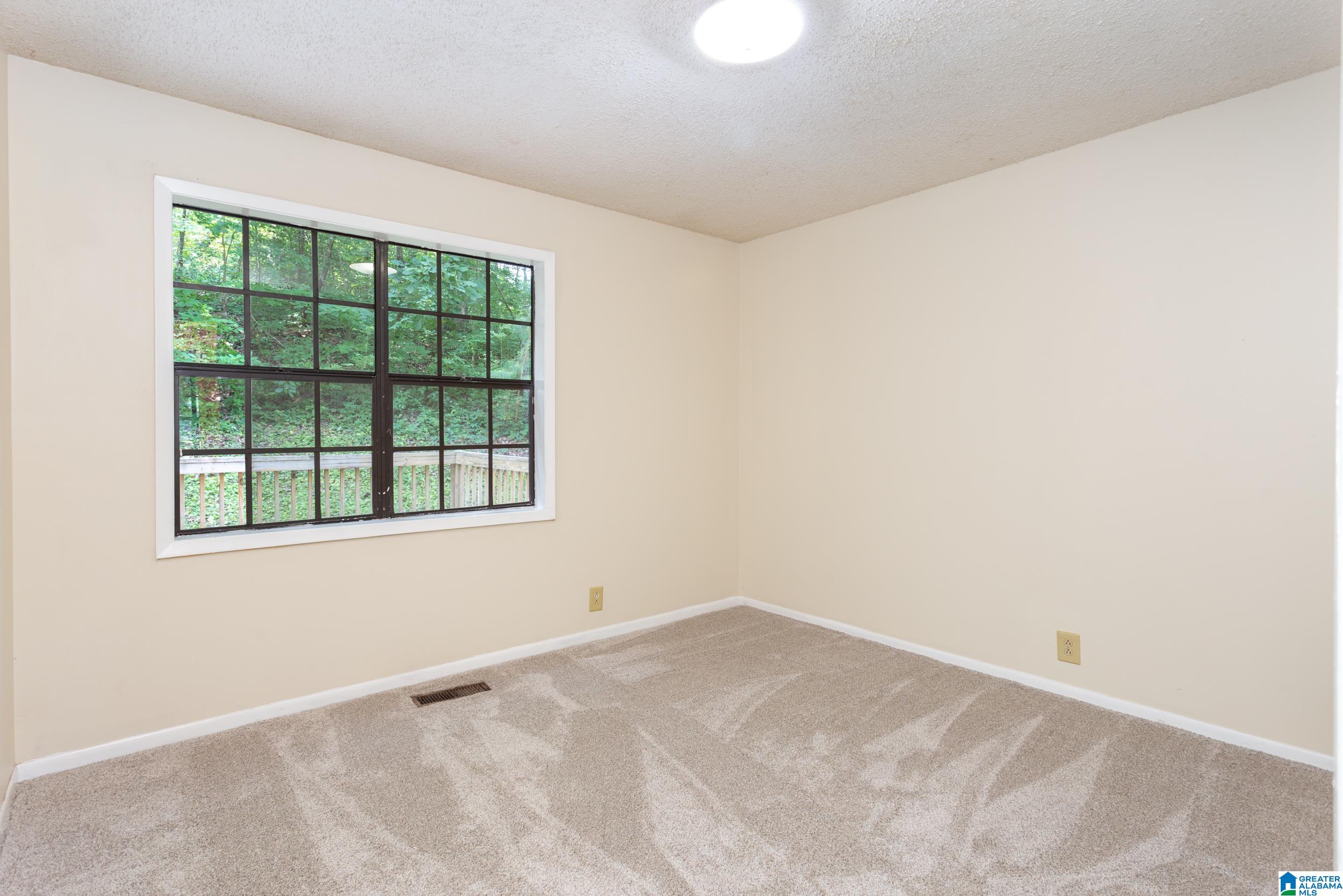 130 Oak Road Anniston, AL 36206 - Photo 15 of 31