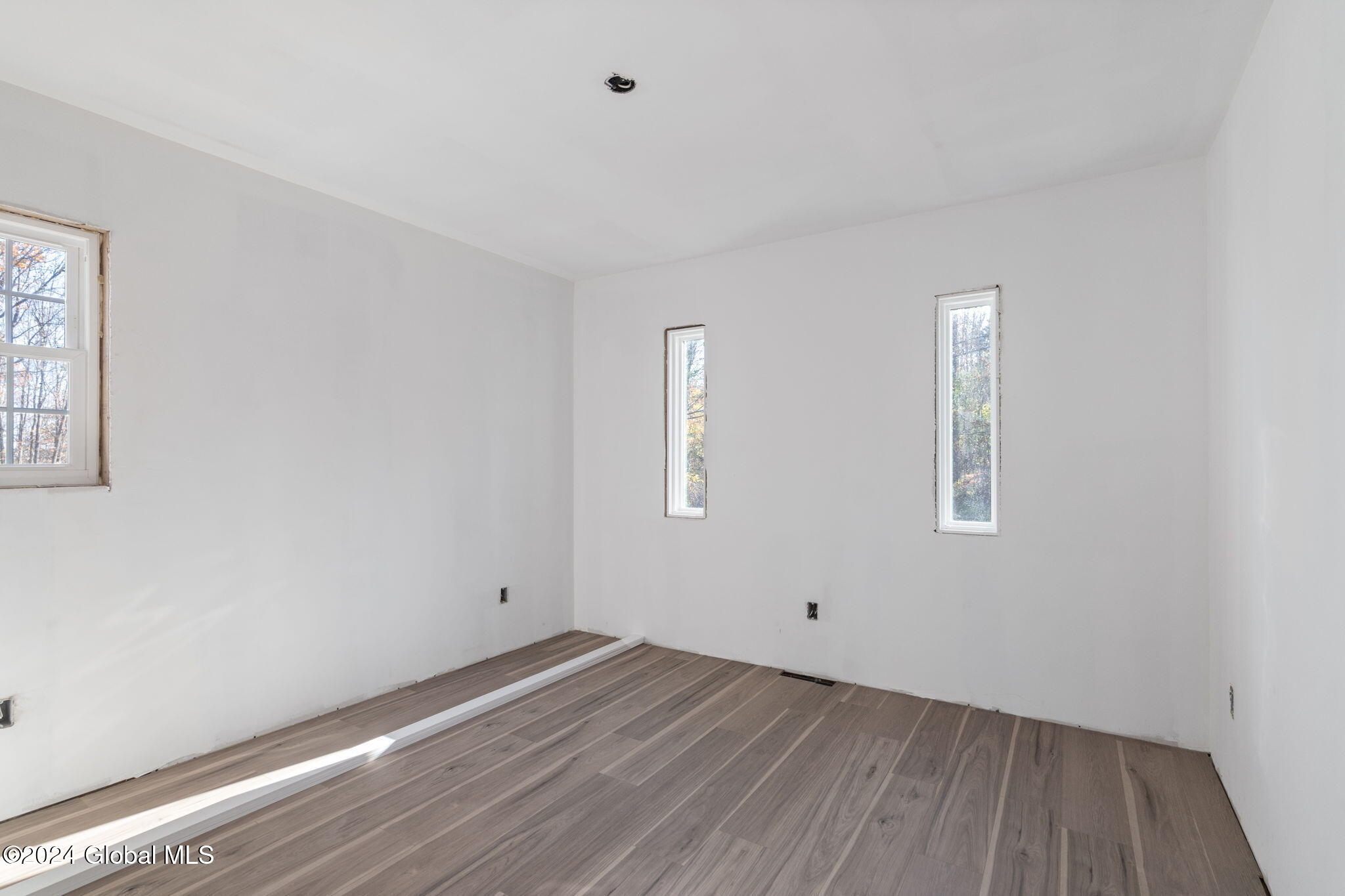 388 Gordon Road Rotterdam, NY 12306 - Photo 9 of 26 10-388GordonRd_10