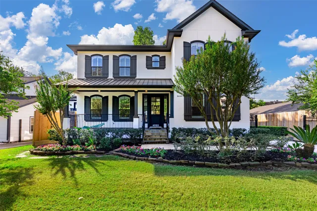 $1,475,000 | 4523 Maple Street, Bellaire, TX 77401