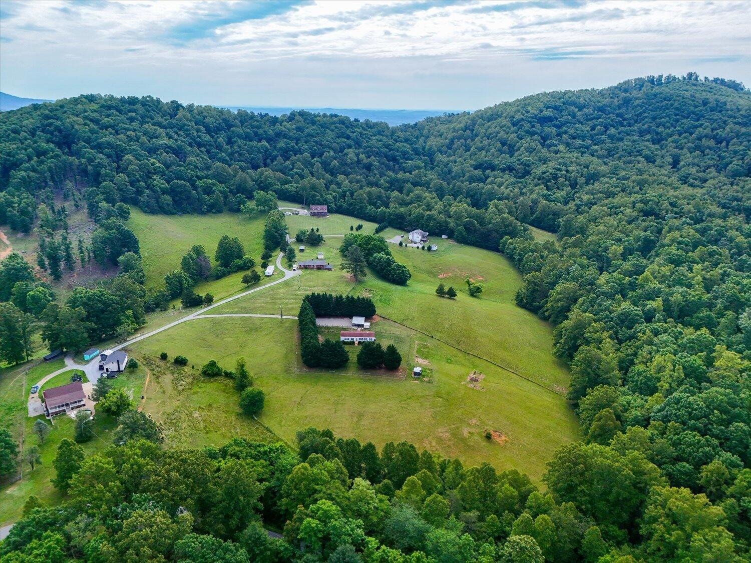 1107 Green Mountain Road Vinton, VA 24179 - Photo 37 of 41 36-1107 Green Mountain-36