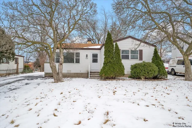 $369,000 | 709 North Kramer Avenue, Lombard, IL 60148