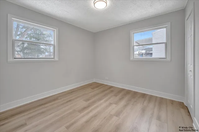 $369,000 | 709 North Kramer Avenue, Lombard, IL 60148