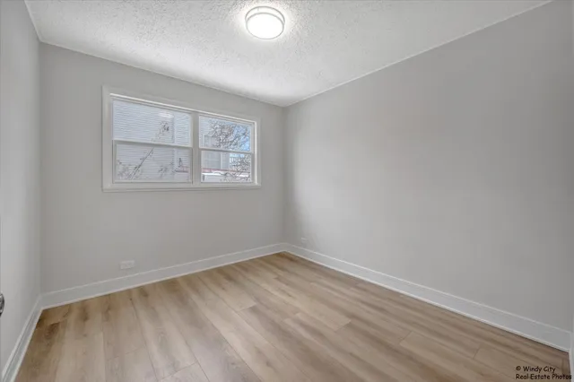 $369,000 | 709 North Kramer Avenue, Lombard, IL 60148