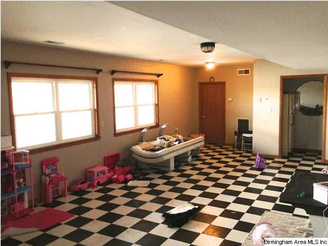 1639 Overlook Point Warrior, AL 35180 - Photo 25 of 32