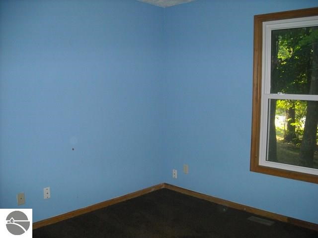 19100 Ridgeview Lane Lake Ann, MI 49650 - Photo 12 of 19 1774994-11.JPG
