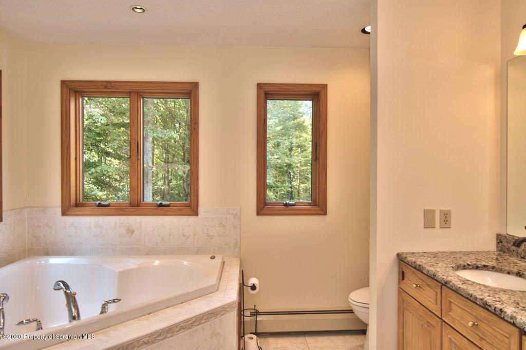 287 Chivers Road Lake Ariel, PA 18436 - Photo 42 of 160 Gallery Image 42