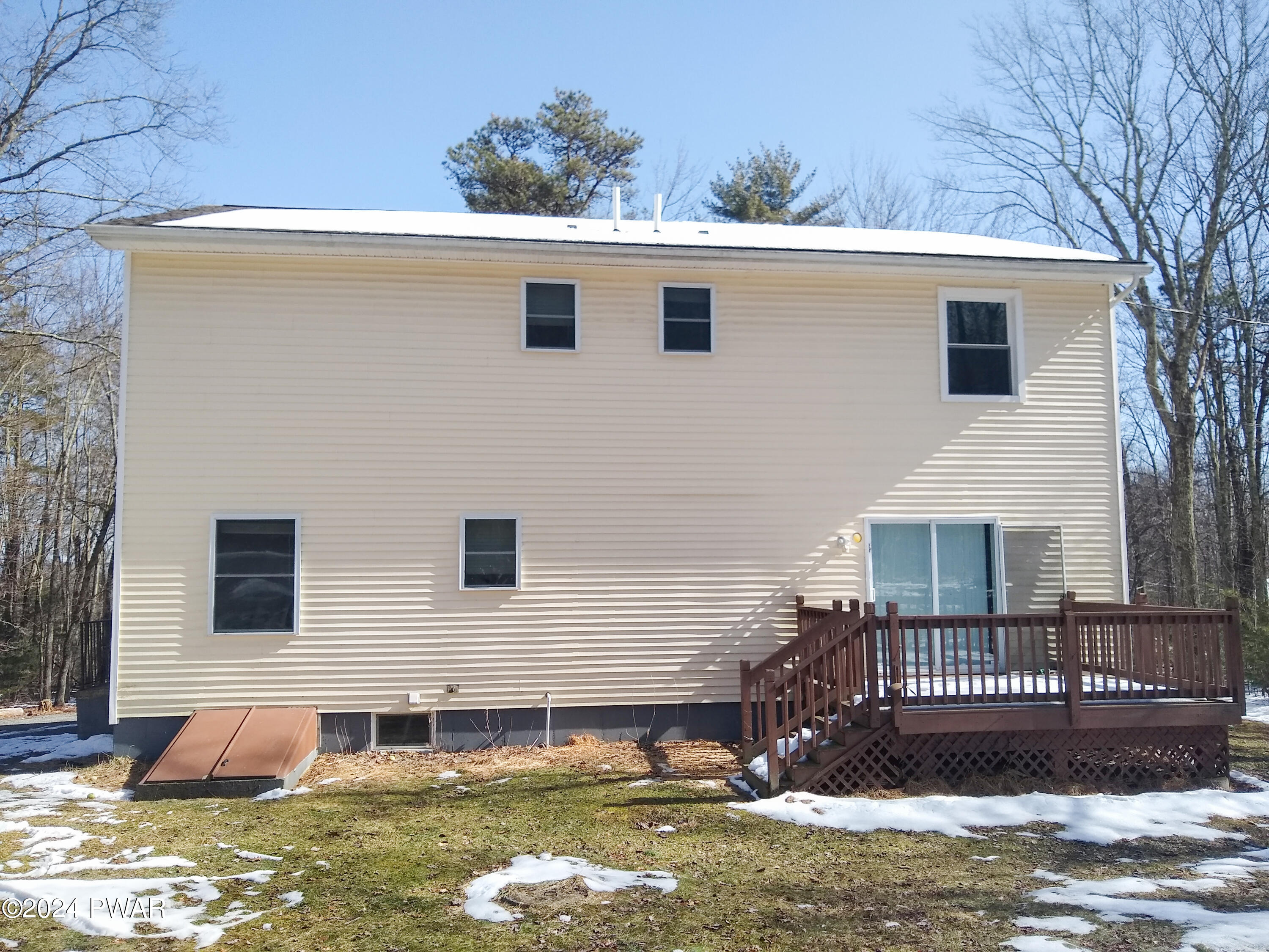 204 Meadow Ridge Acres Road Milford, PA 18337 - Photo 3 of 31 ext-back