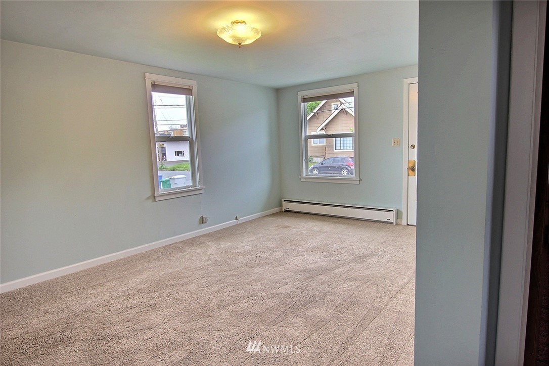 81 Logan Avenue South Renton, WA 98057 - Photo 11 of 16