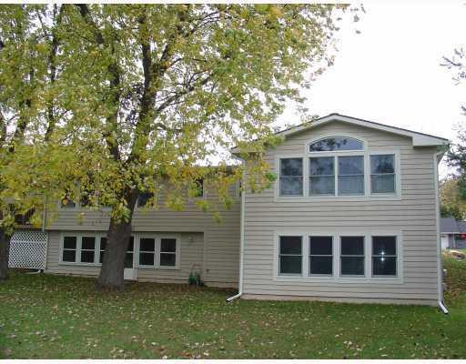 1237 North Freer Road Chelsea, MI 48118 - Photo 2 of 10 Photo 2