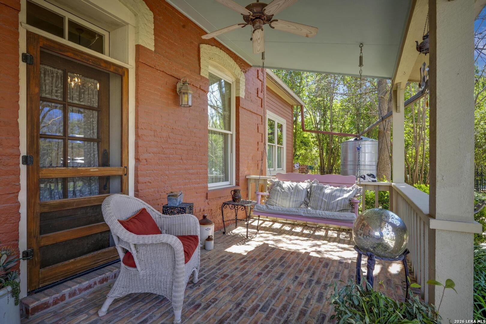 101 Landa Street Boerne, TX 78006 - Photo 10 of 50