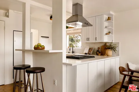 $1,225,000 | 1863 Burnell Drive, Los Angeles, CA 90065