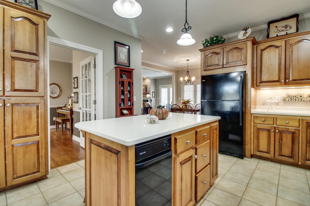 1048 Yellow Creek Road Dickson, TN 37055 - Photo 12 of 30 Gallery Image 12
