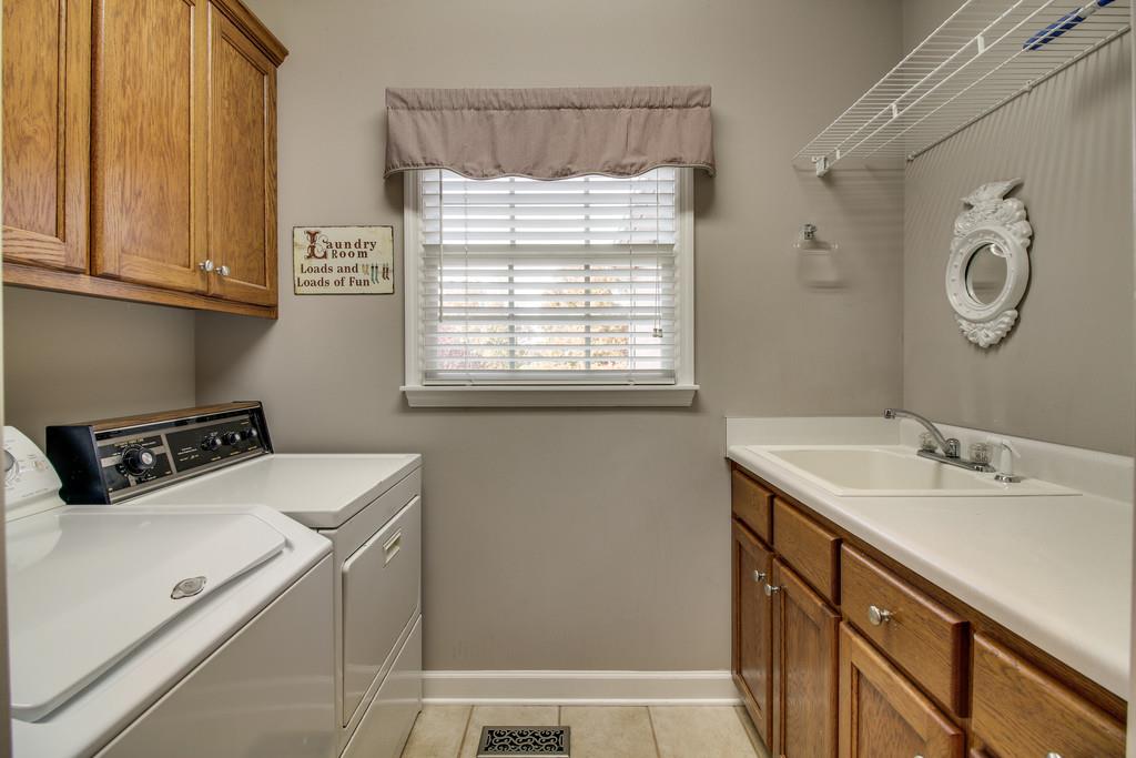 1048 Yellow Creek Road Dickson, TN 37055 - Photo 14 of 30 Gallery Image 14