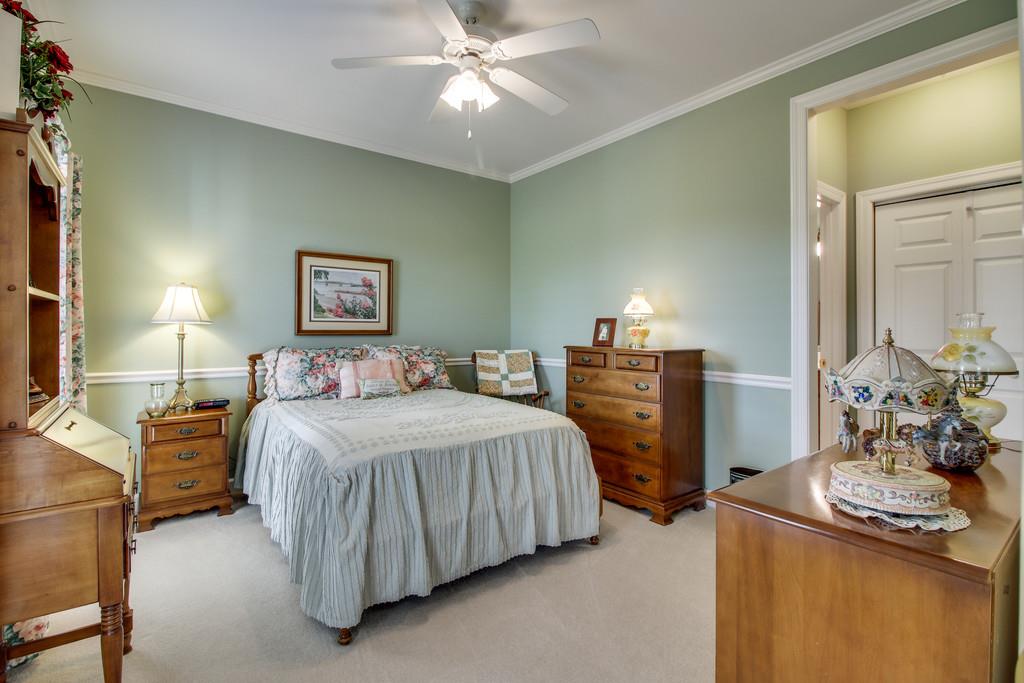 1048 Yellow Creek Road Dickson, TN 37055 - Photo 18 of 30 Gallery Image 18