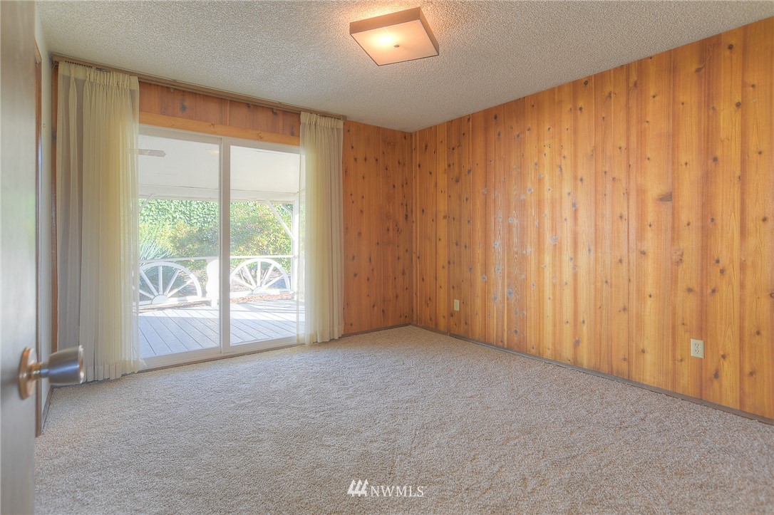 18504 Apricot Street Southwest Rochester, WA 98579 - Photo 12 of 25