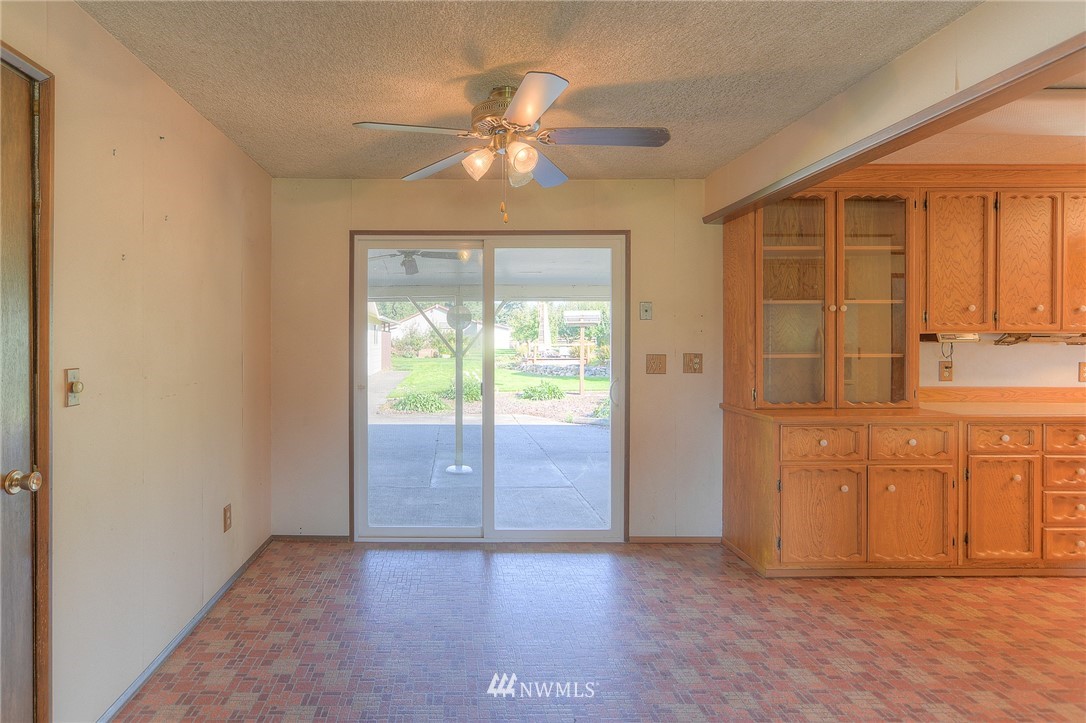 18504 Apricot Street Southwest Rochester, WA 98579 - Photo 9 of 25
