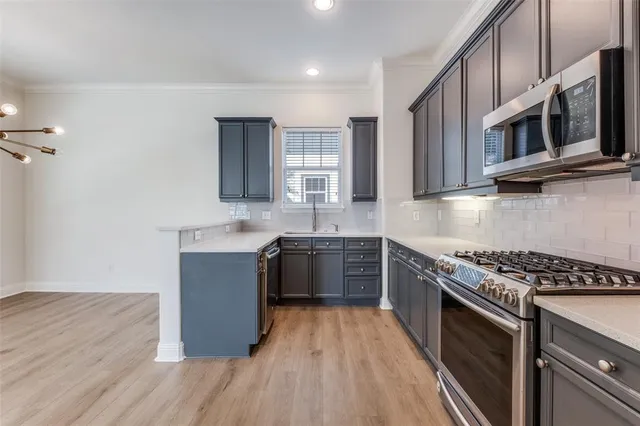 $2,750 | 4058 Buena Vista Street, Unit A, Dallas, TX 75204