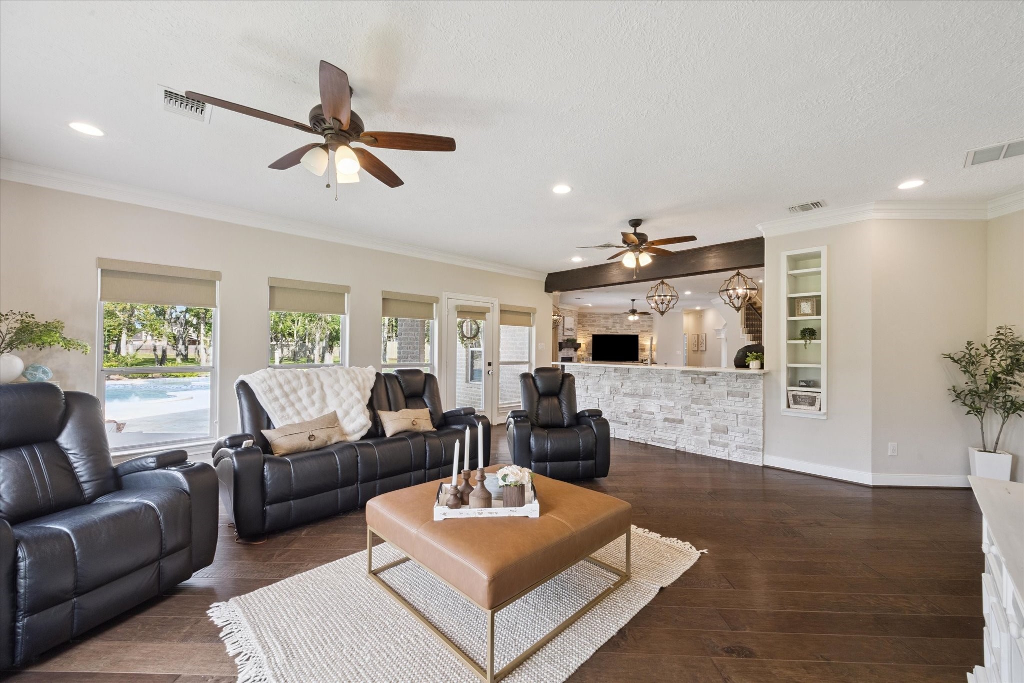 2904 Bridle Path Lane Friendswood, TX 77546 - Photo 20 of 49 a living room with furniture and a wooden floor