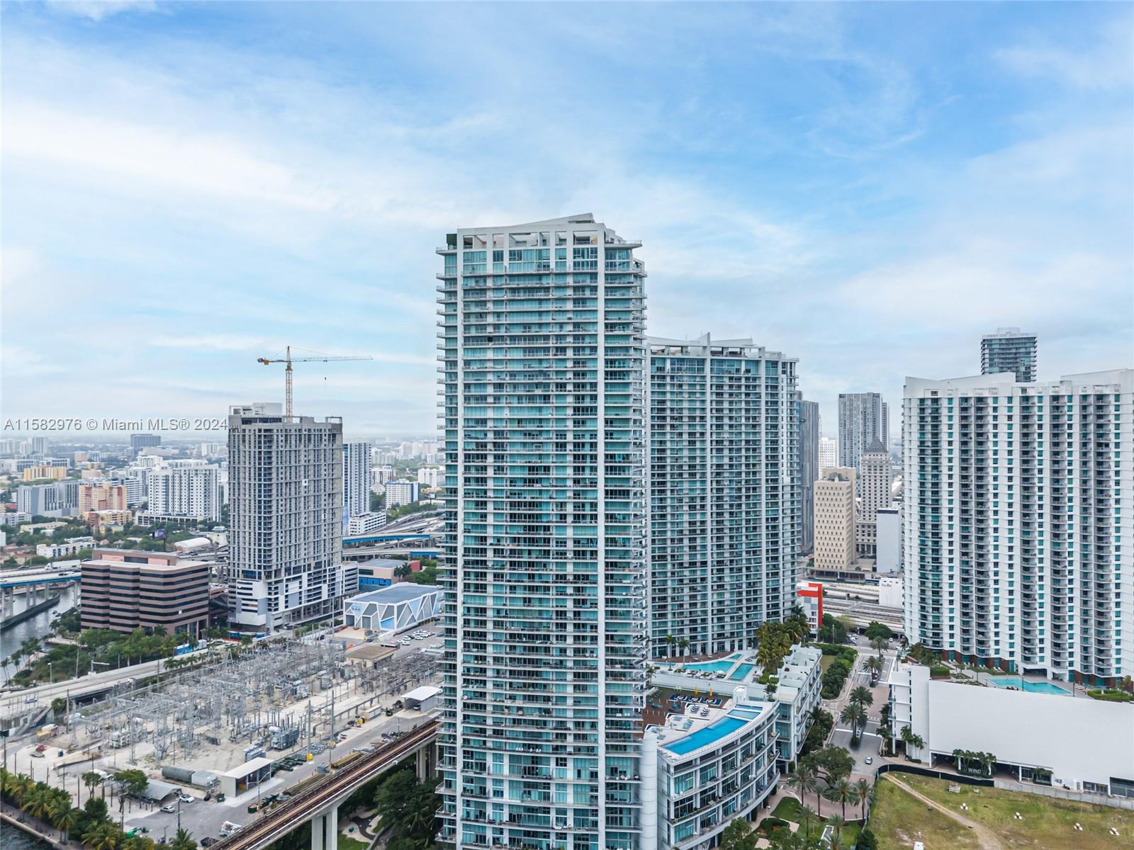 92 Southwest 3rd Street, Unit 2303 Miami, FL 33130 - Photo 31 of 35 a view of a city with tall buildings