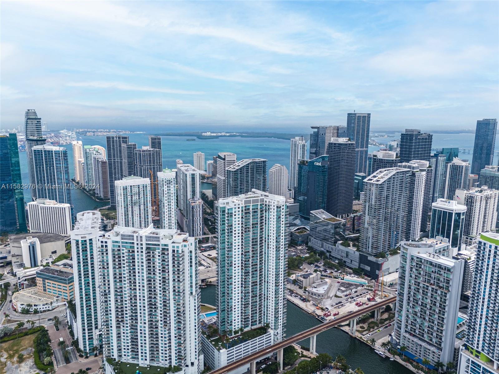 92 Southwest 3rd Street, Unit 2303 Miami, FL 33130 - Photo 33 of 35 a view of city