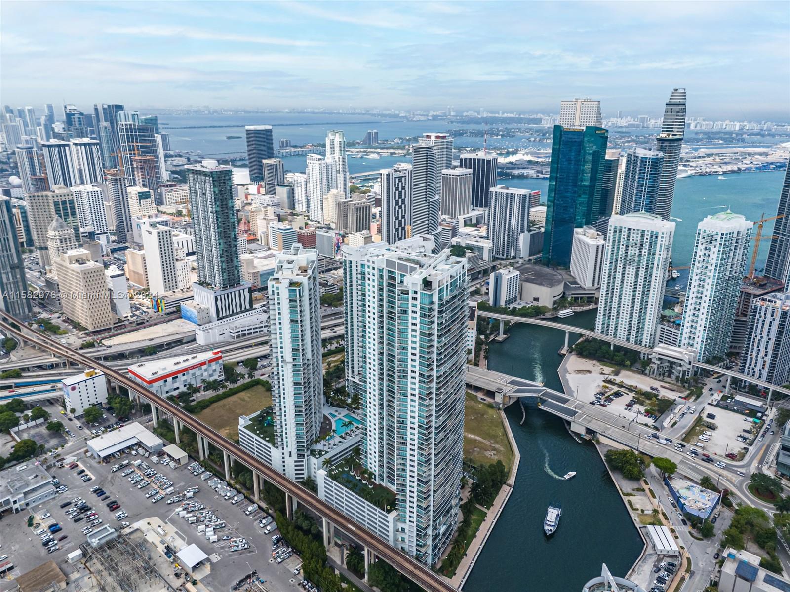 92 Southwest 3rd Street, Unit 2303 Miami, FL 33130 - Photo 35 of 35 a view of city