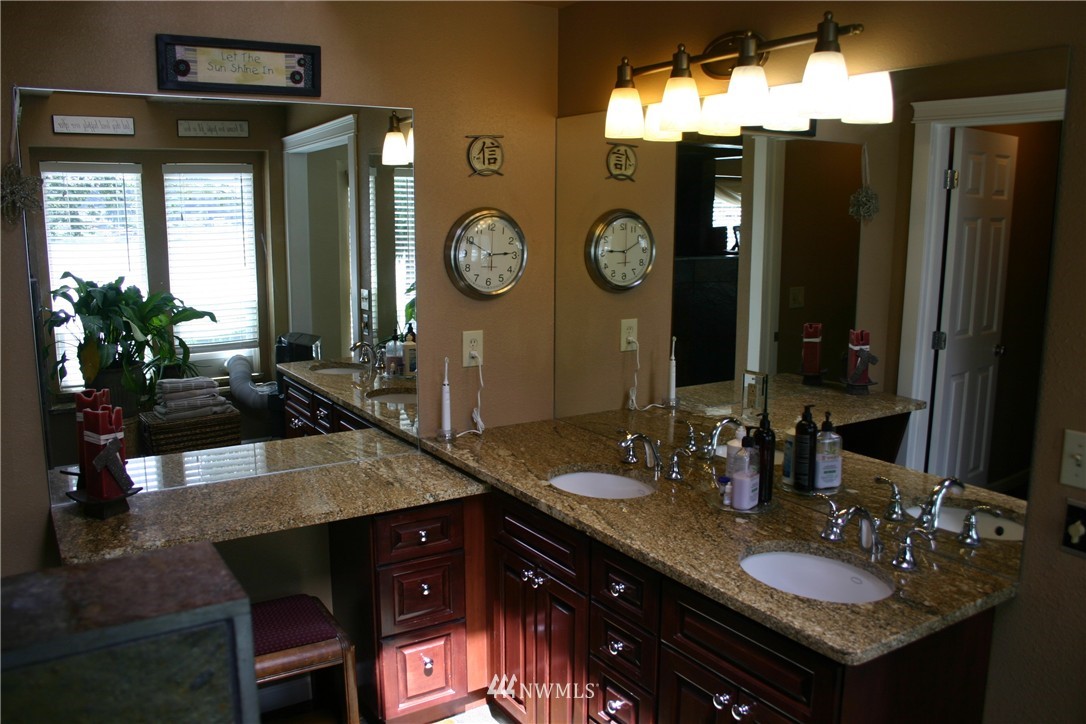 8902 Lake Steilacoom Point Road Southwest Lakewood, WA 98498 - Photo 22 of 25 Gallery Image 22