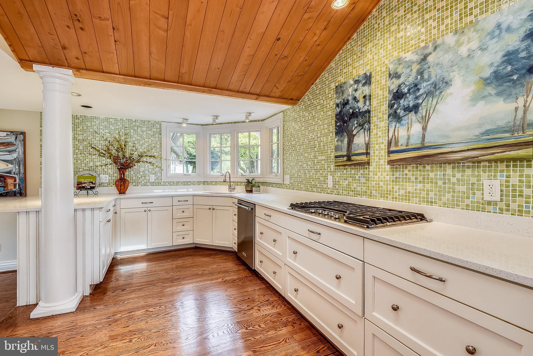 508 Tulip Road Annapolis, MD 21403 - Photo 12 of 61 Spacious Kitchen with Quartz Countertops