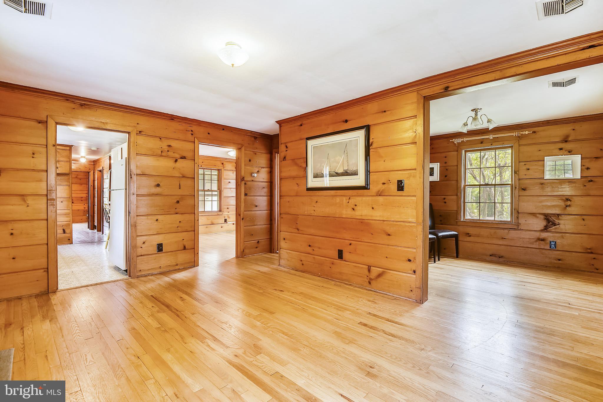 508 Tulip Road Annapolis, MD 21403 - Photo 50 of 61 Cottage Interior - So Charming!