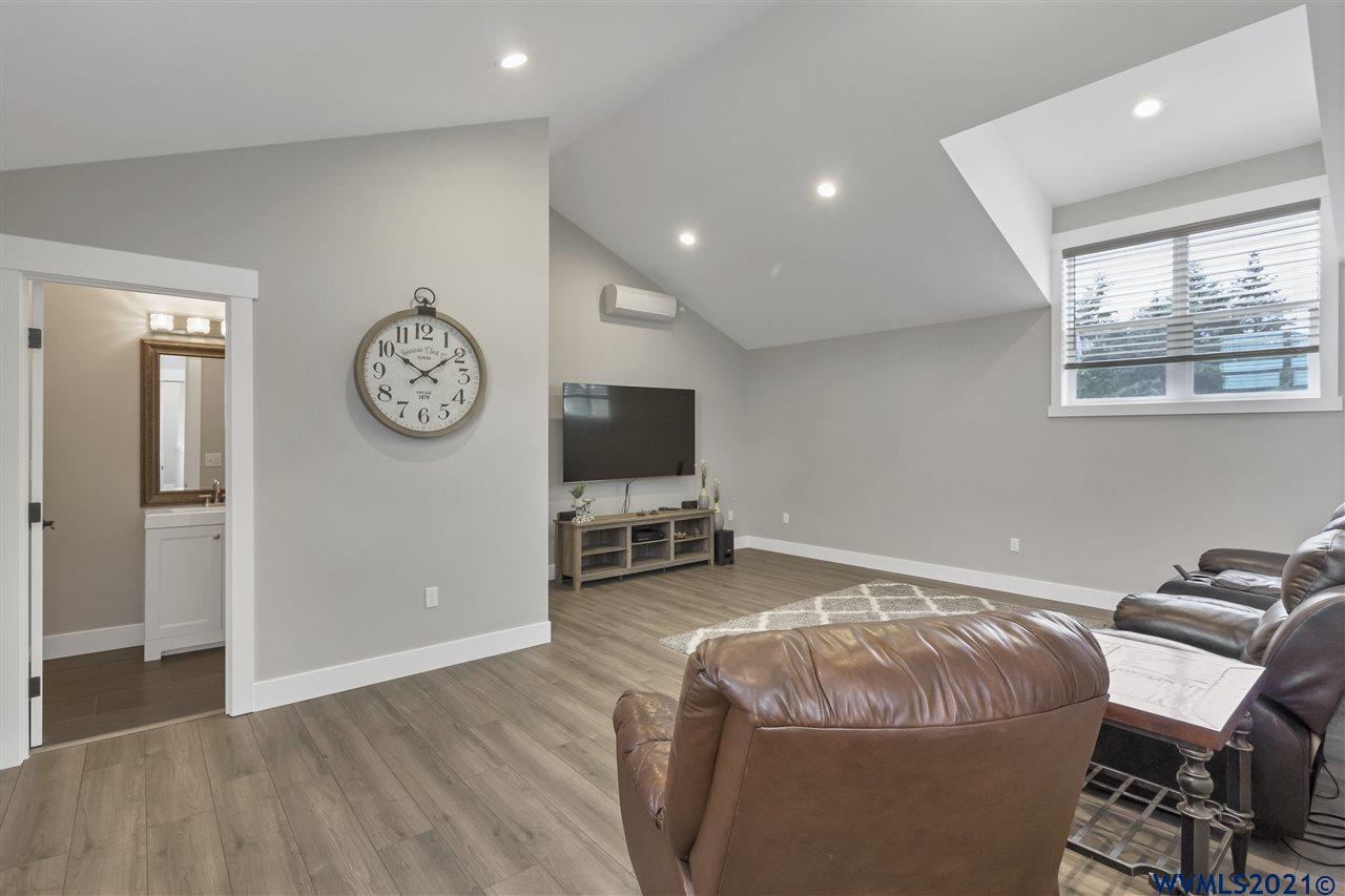 33209 Southeast White Pine Road Corvallis, OR 97333 - Photo 34 of 42 Gallery Image 34