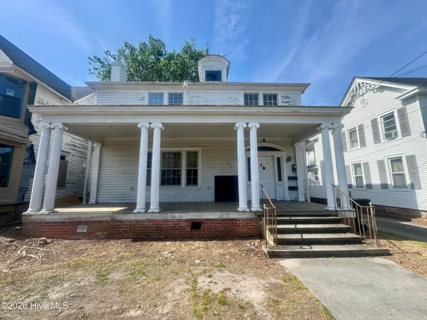 $900 | 207 East Burgess Street, Unit B, Elizabeth City, NC 27909