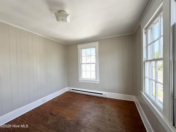 $900 | 207 East Burgess Street, Unit B, Elizabeth City, NC 27909