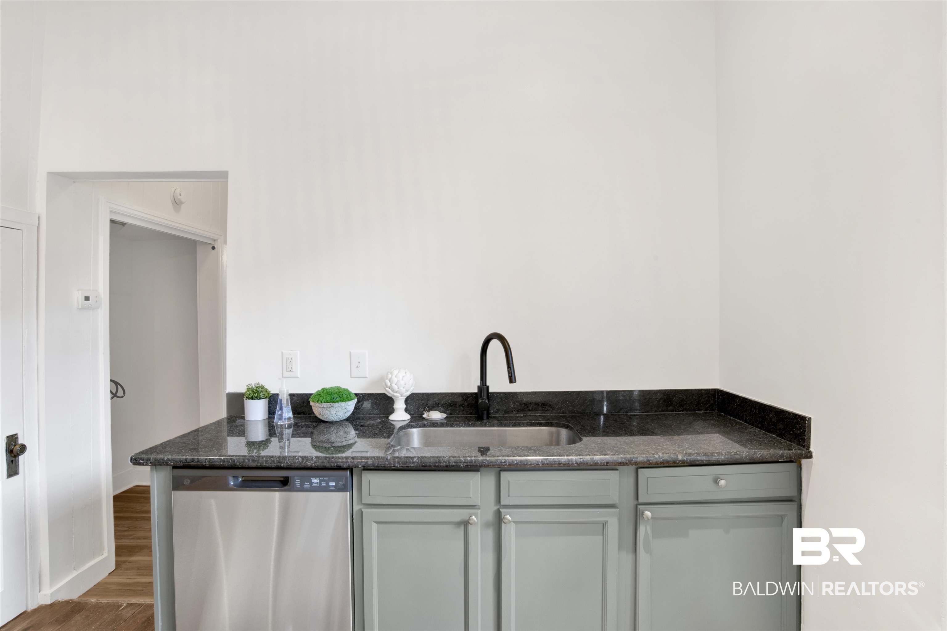 11 Van Heuval Street Mobile, AL 36606 - Photo 14 of 33
