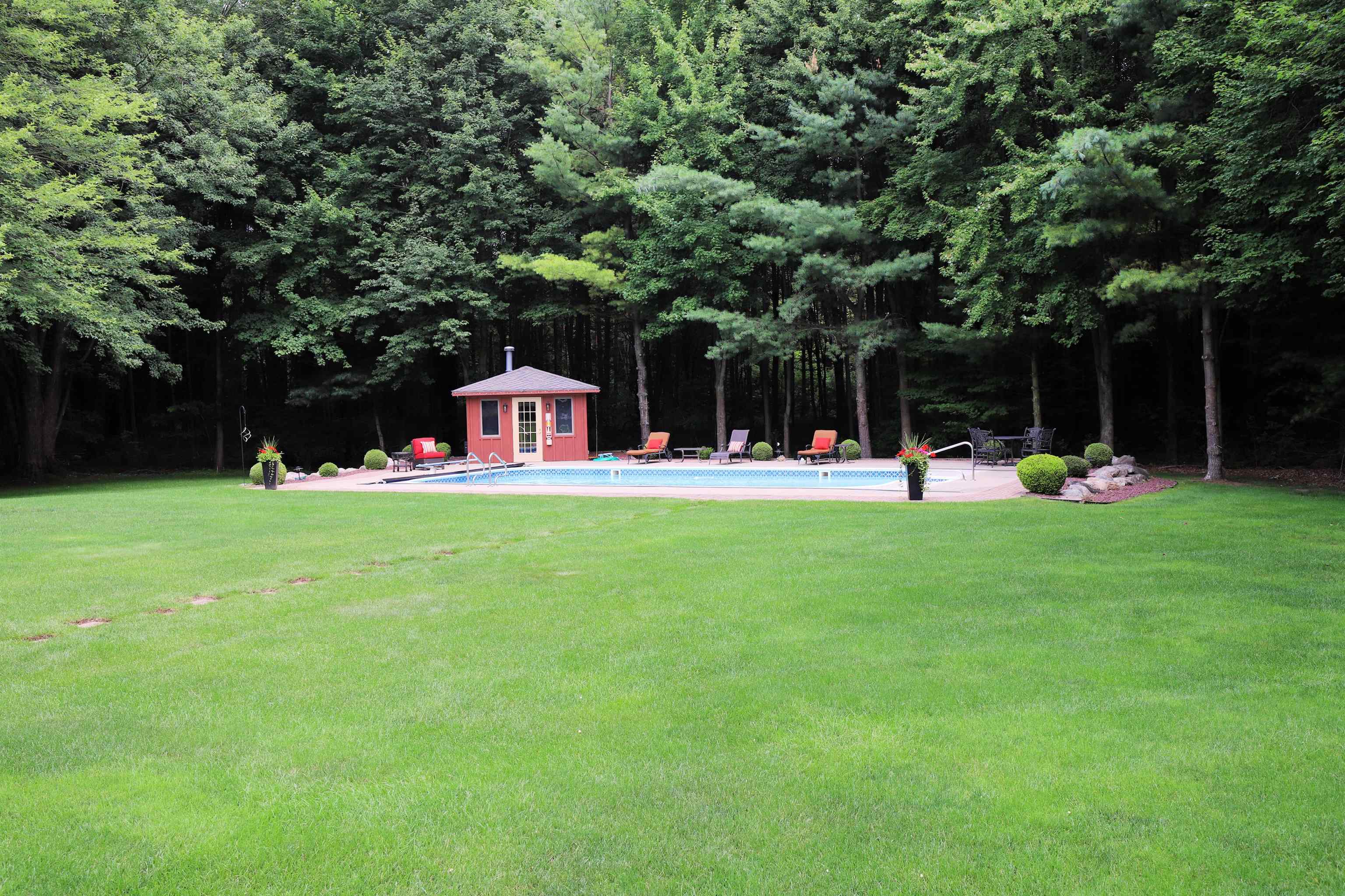 7370 North Seymour Road Flushing, MI 48433 - Photo 31 of 45 50137606-8f5df50a-73e1-49ca-bd70-230de6343e39.JPG