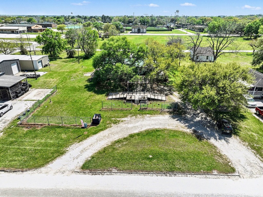 810 Miller Street Anahuac, TX 77514 - Photo 21 of 28