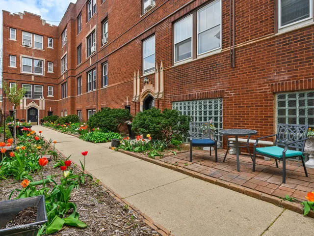 $169,000 | 1748 West Granville Avenue, Unit G, Chicago, IL 60660