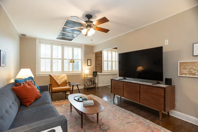 $169,000 | 1748 West Granville Avenue, Unit G, Chicago, IL 60660