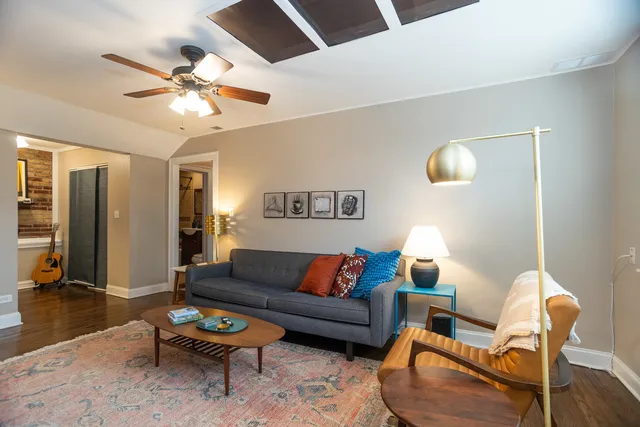 $169,000 | 1748 West Granville Avenue, Unit G, Chicago, IL 60660