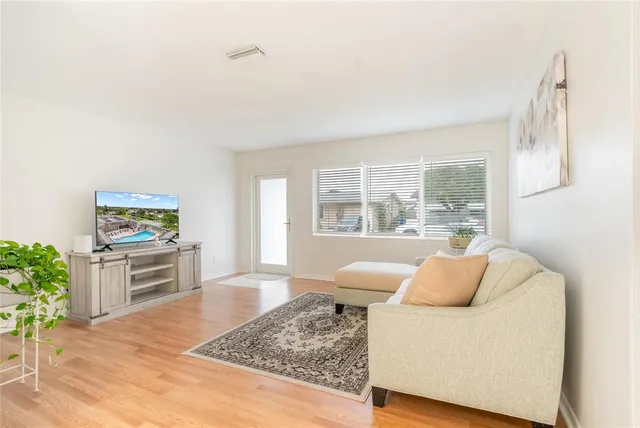 $314,998 | 985 Northwest 69th Avenue, Margate, FL 33063