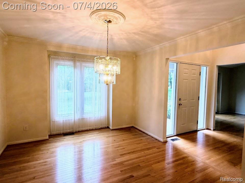 10928 Sunny Ridge Court Pinckney, MI 48169 - Photo 8 of 40 IMG_2504.jpg