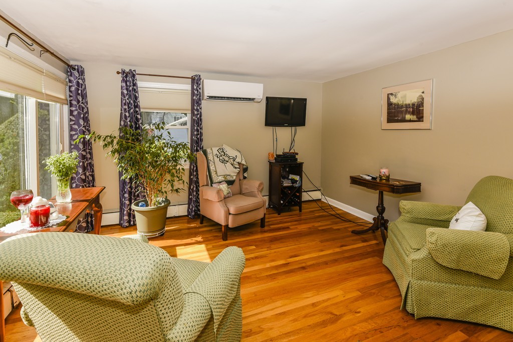 83 Bruce Road Walpole, MA 02081 - Photo 3 of 17 Gallery Image 3