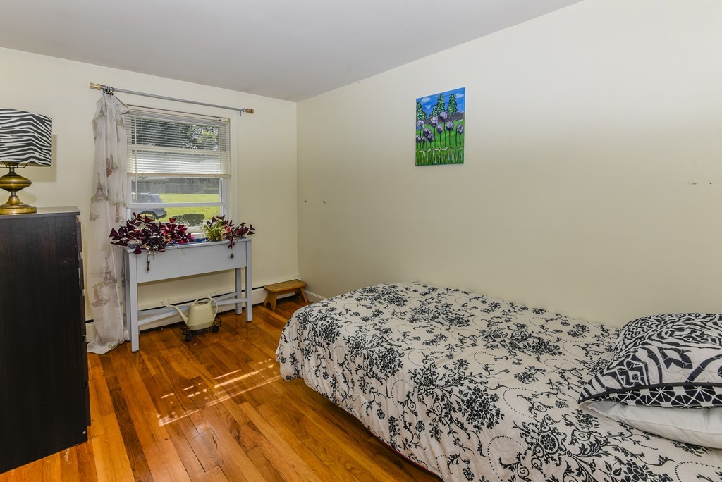 83 Bruce Road Walpole, MA 02081 - Photo 7 of 17 Gallery Image 7