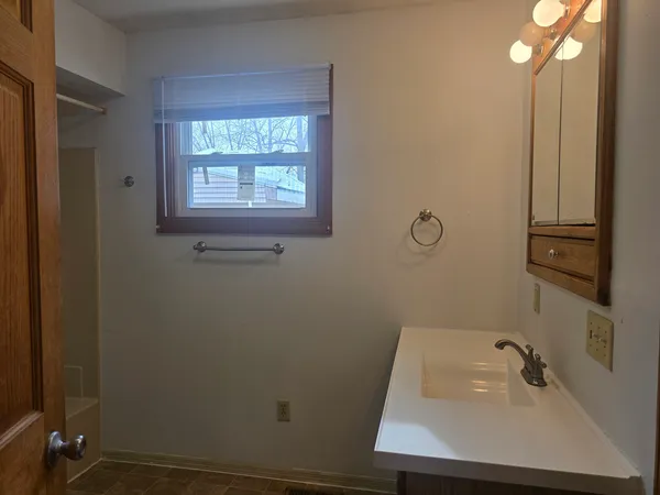 $86,000 | 404 South Elm Street, Villa Grove, IL 61956