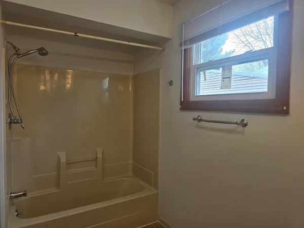 $86,000 | 404 South Elm Street, Villa Grove, IL 61956