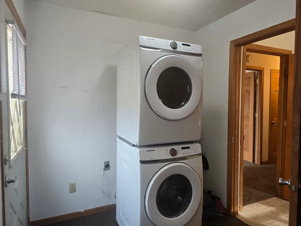 $86,000 | 404 South Elm Street, Villa Grove, IL 61956