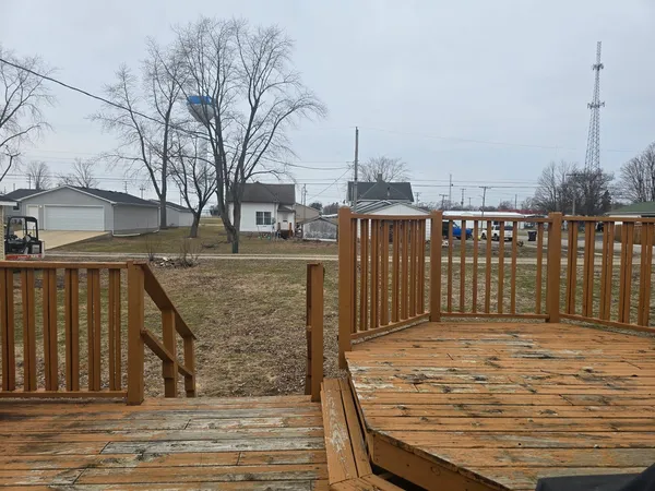 $86,000 | 404 South Elm Street, Villa Grove, IL 61956