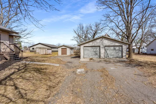 $350,000 | 16811 89 1/2 Street Northeast, Oak Park, MN 56357