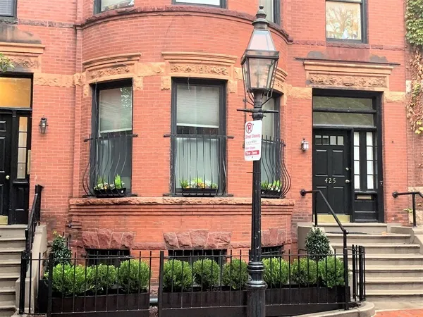 $4,500 | 425 Marlborough Street, Unit 2, Boston, MA 02115
