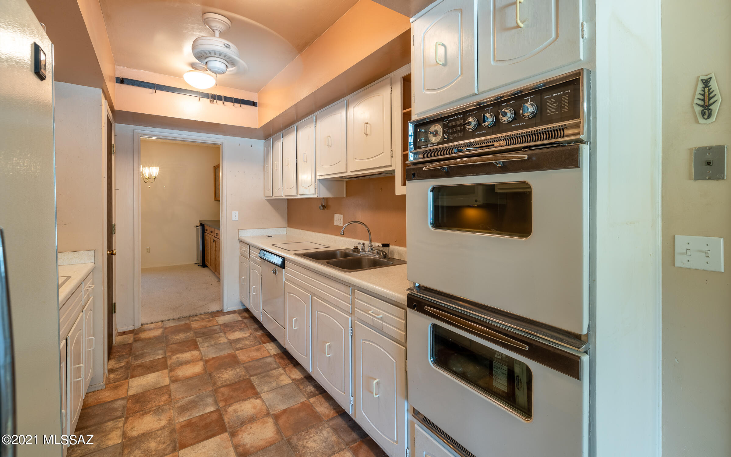 9465 East Ravine Trail Tucson, AZ 85749 - Photo 14 of 45 Gallery Image 14
