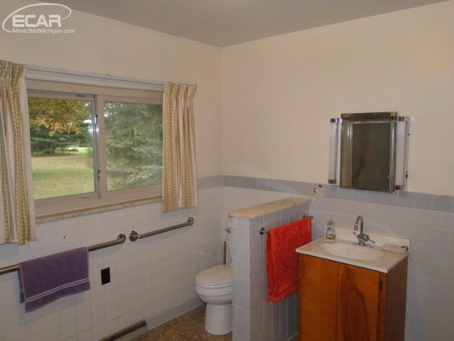 9260 Neff Road Clio, MI 48420 - Photo 8 of 20 21382673-7.JPG
