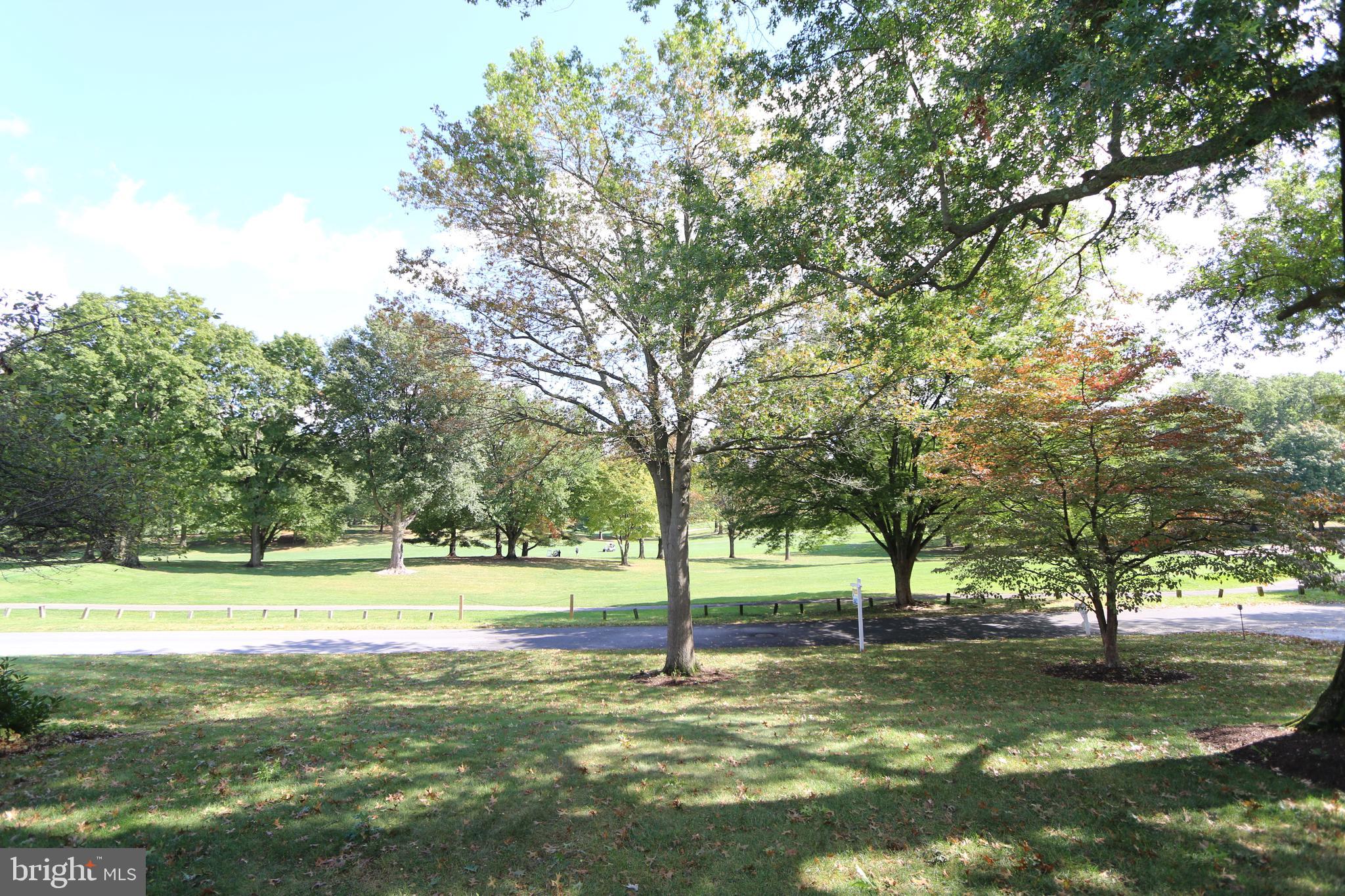 18821 Crofton Road Hagerstown, MD 21742 - Photo 2 of 32 Front Yard
